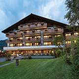 Aussenansicht Terrasse Sunstar Hotel Klosters Schweiz s